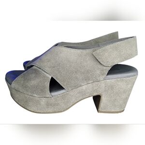 Chocolat Blu Suede Platform Criss-Cross Sandals, Womens 6.5